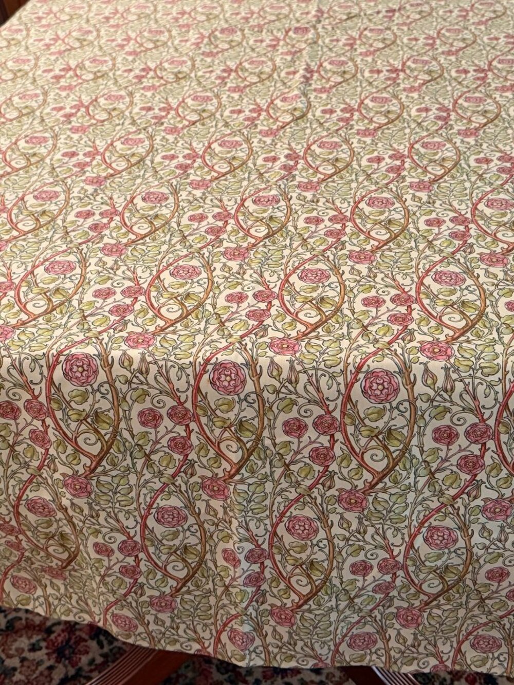 NEW tablecloth! 70" x 108" Floral briar rose cream sage green vines FREE SHIP!